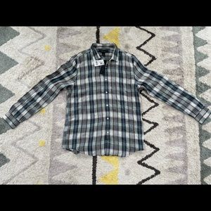 Bloomingdales Mens Shop Linen button down shirt, Medium, NWT